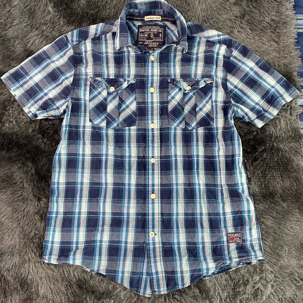 Nautica Jeans Co blue and white plaid shirt-sleeve button down shirt - Picture 1 of 17
